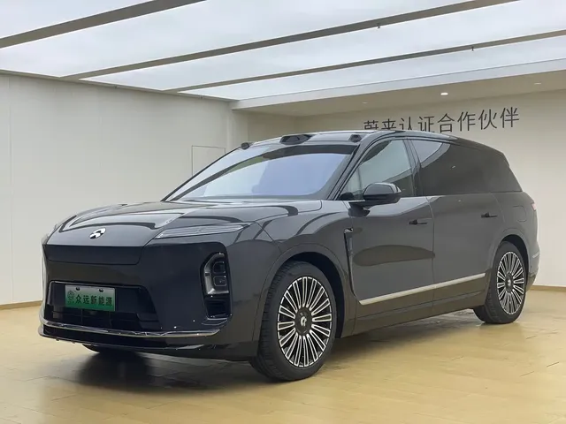 NIO ES8 2025 Model 6-Seat Executive Luxury Edition