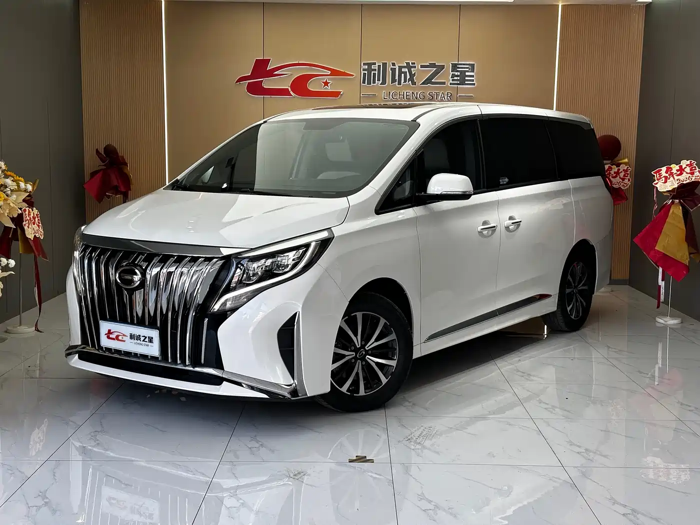 GAC Trumpchi M8 2021 Leading Show Series 390T Premium Edition