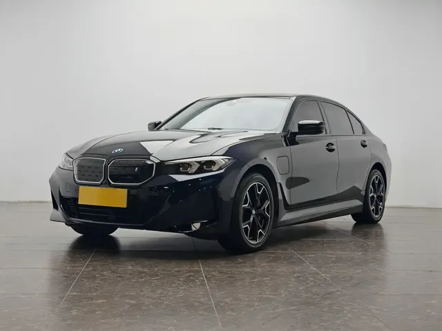 BMW i3 2024 eDrive 40 L Shadow Night Package
