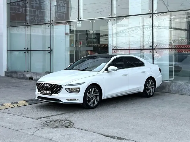 Hyundai Mistra 2021 270TGDi DCT TOP Flagship
