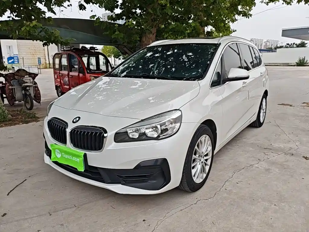 BMW 2 Series Gran Tourer 2018 220i Luxury Line
