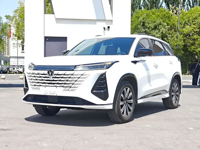 Changan CS75 PLUS 2024 3rd Generation Champion Edition 1.5T Smart Drive Power Type