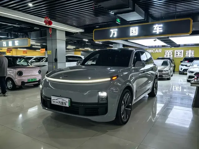Li Auto Li Xiang L9 2025 Pro Smart Renewal Edition