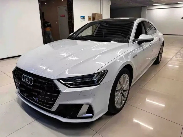 Audi A7L 2022 45 TFSI S-line Youth Dream Edition