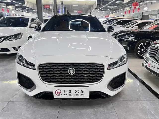 Jaguar XFL 2024 2.0T P300 AWD Flagship Sport Gilded Edition