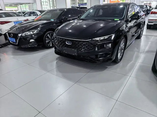 Ford Mondeo 2023 EcoBoost 245 Luxury