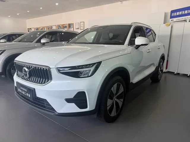 Volvo XC40 2024 B3 Smart Elite Luxury Edition