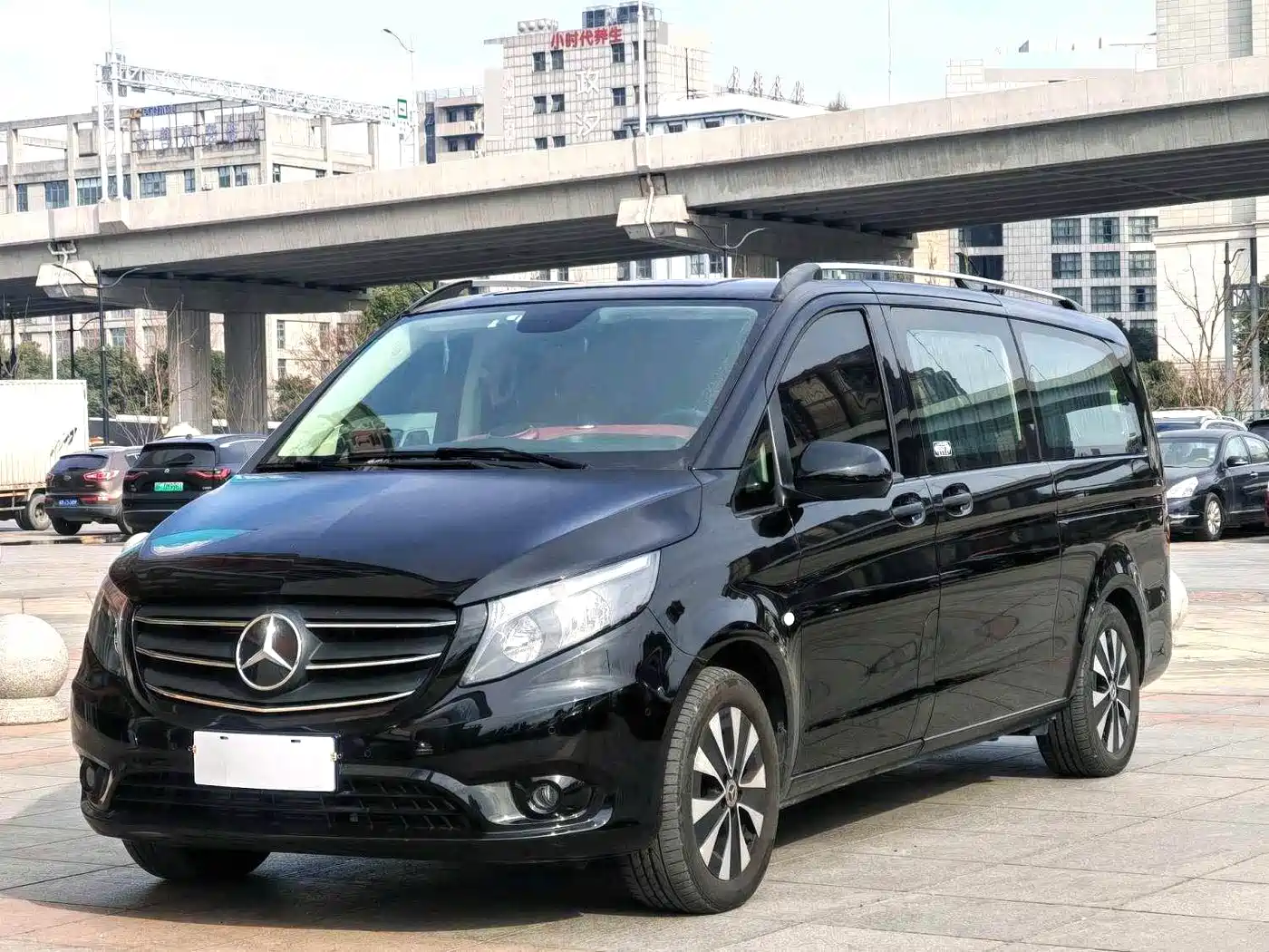 Mercedes-Benz Vito 2021 2.0T Business Edition 7-seater