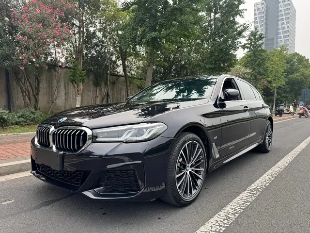 BMW 5 Series 2022 Facelift 530Li Leading M Sport Package