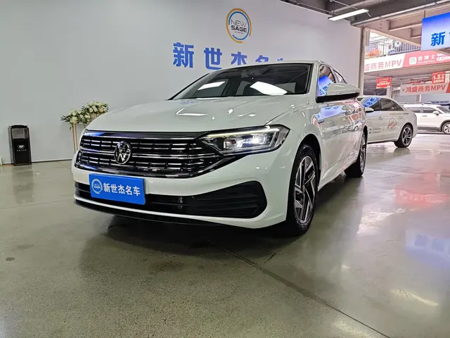 Volkswagen Sagitar 2023 300TSI DSG Leap Edition