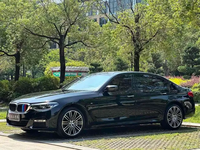 BMW 5 Series 2018 Facelift 530Li Exclusive M Sport Package