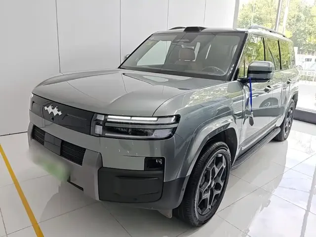 Fang Cheng Bao Titanium 7 2025 AWD Base Model