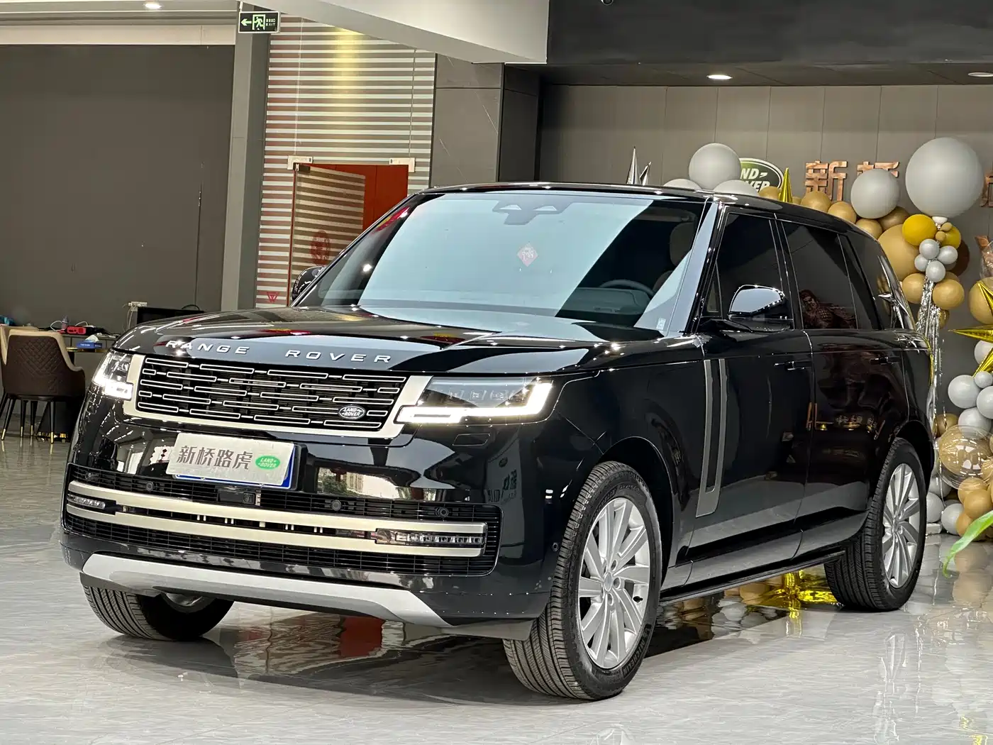 Land Rover Range Rover 2024 3.0 L6 400PS Golden Age Extended