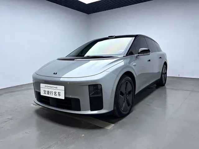 Li Auto i6 2025 2WD Base Model