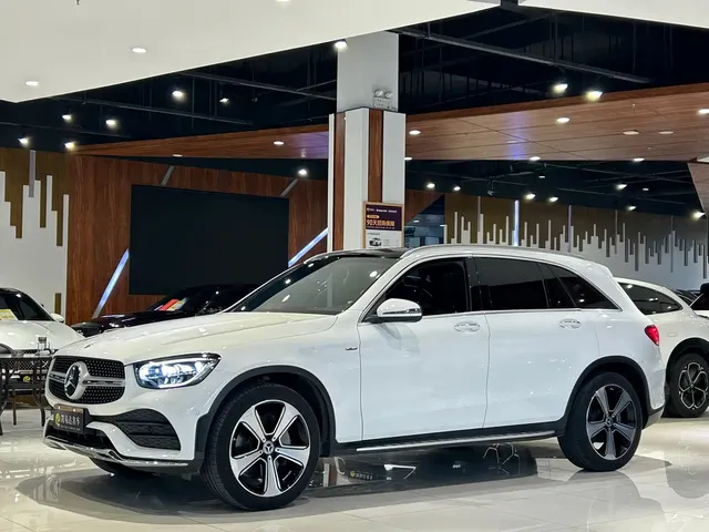 Mercedes-Benz GLC 2022 Facelift GLC 300 L 4MATIC Dynamic Collector's Edition