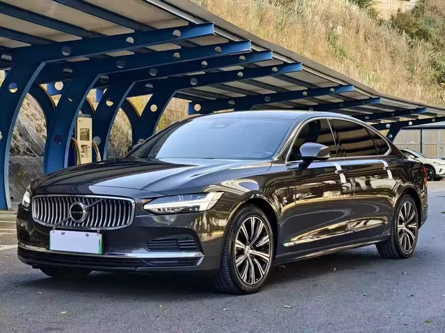 Volvo S90 Plug-in Hybrid 2021 T8 E-Drive Hybrid Zhiyi Luxury Edition