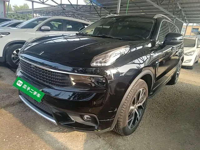Lynk & Co 01 2017 2.0T AWD Pro
