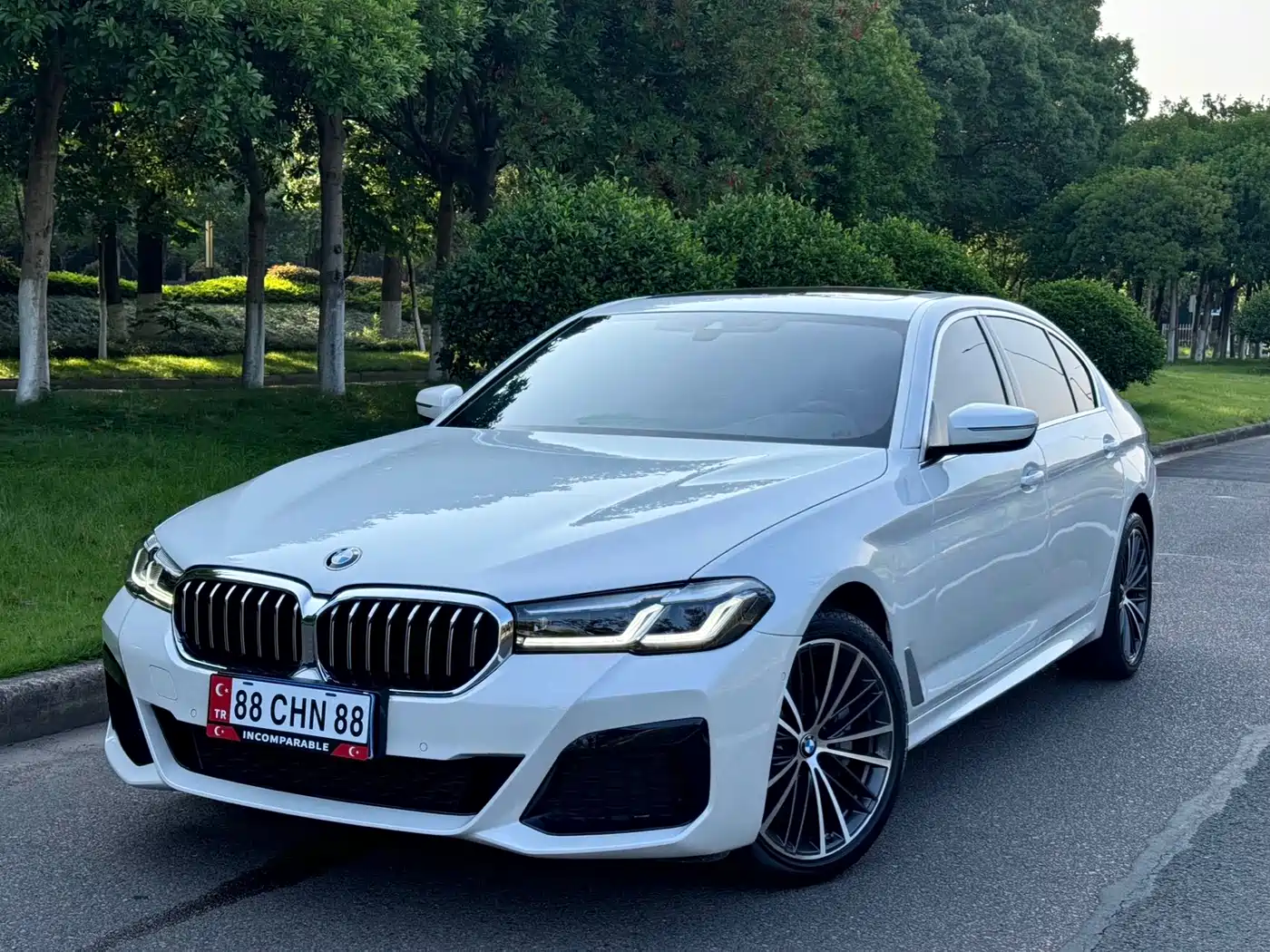 BMW 5 Series 2022 525Li M Sport Package