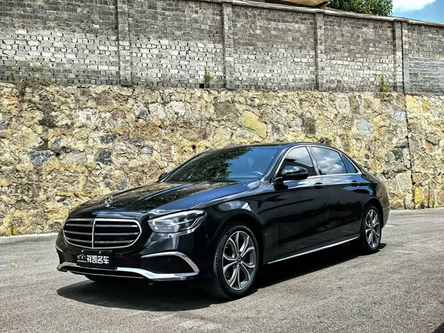 Mercedes-Benz E-Class 2022 E 300 L Fashion