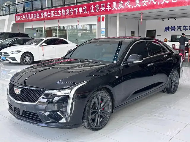 Cadillac CT4 2022 28T Luxury Model
