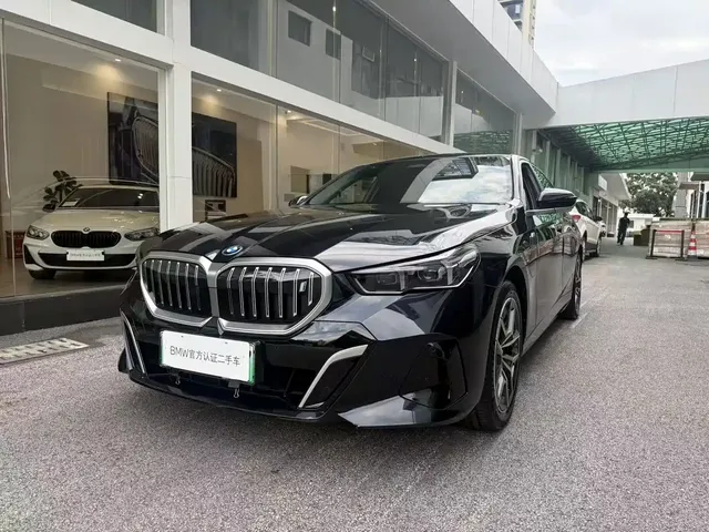 BMW i5 2024 eDrive 35L M Sport Package