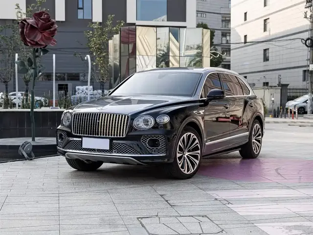 Bentley Bentayga 2023 4.0T V8 Long Wheelbase Elegance Edition