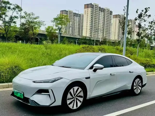 Geely Galaxy E8 2024 665km RWD Starship Voyager Edition