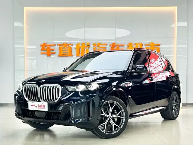 BMW X5 2025 Model xDrive 30Li Exclusive M Sport Blackout Package