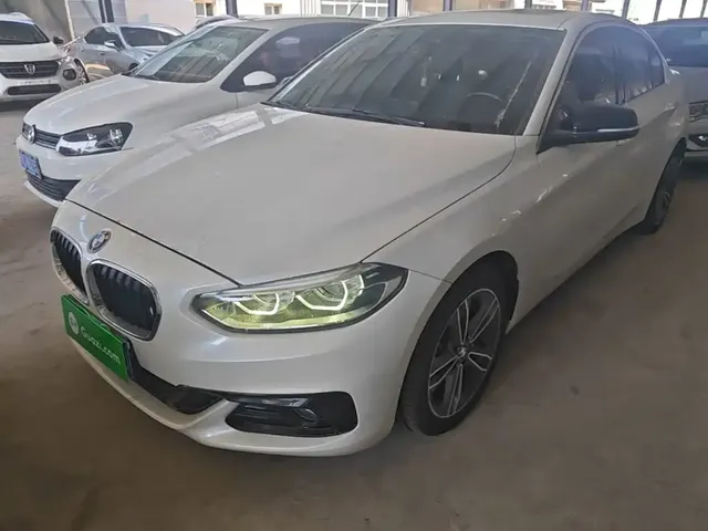 BMW 1 Series 2018 Facelift 118i Sport