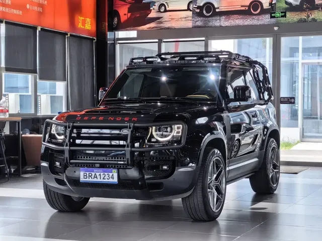 Land Rover Defender 2024 110 3.0T P400 XS