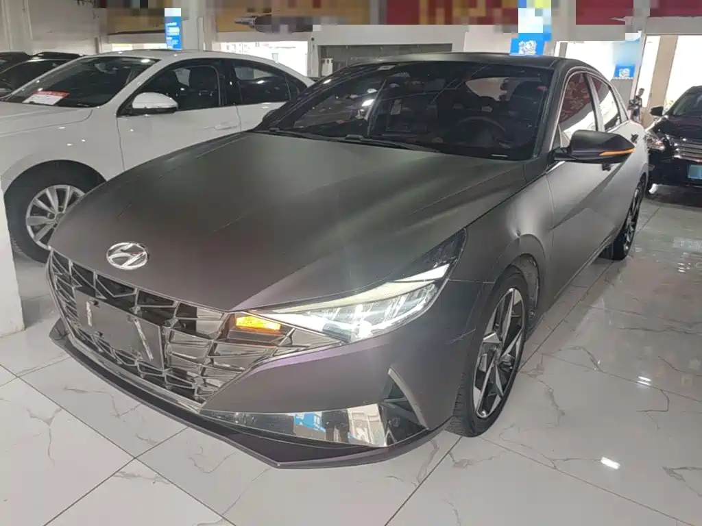 Hyundai Elantra 2021 1.5L CVT LUX Premium Edition