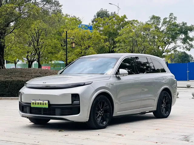 Li Auto Li L8 2023 Pro