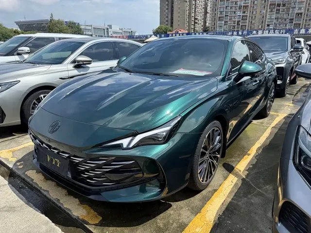 MG 7 2023 2.0T Automatic Hunting Beauty Premium Edition