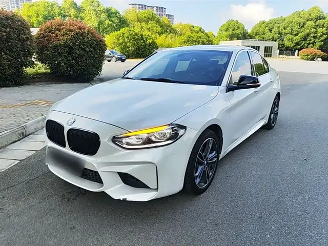 BMW 1 Series 2018 Facelift 118i Sport