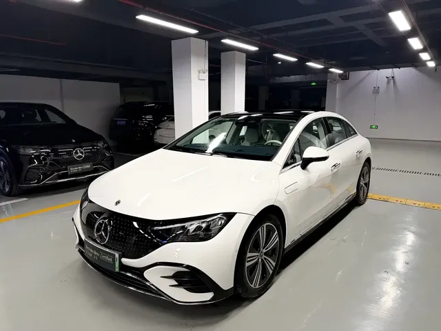 Mercedes-Benz EQE 2025 Model 500 4MATIC Luxury Edition