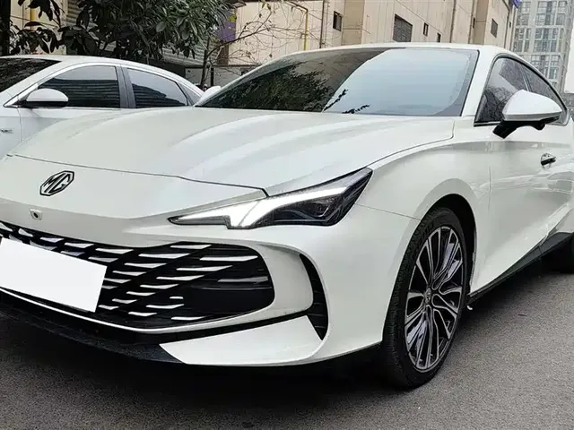 MG 7 2023 2.0T Automatic Hunting Beauty Luxury Edition