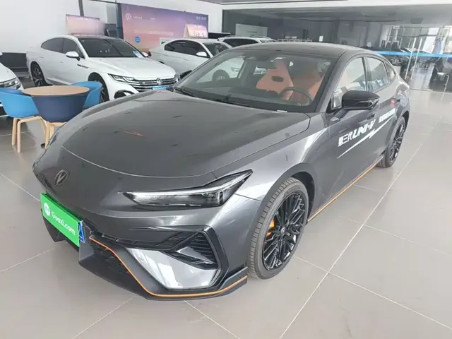 Changan UNI-V 2025 2.0T Sport Version