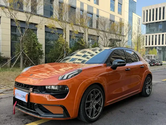 Lynk & Co 02 Hatchback 2021 2.0TD Halo
