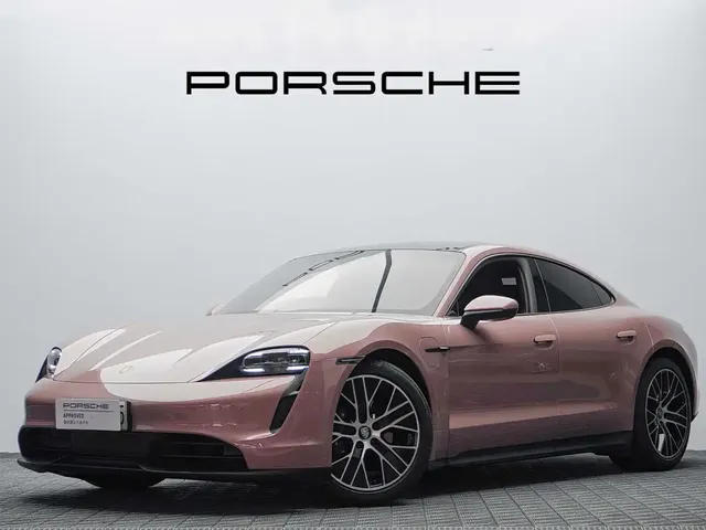 Porsche Taycan, 2021