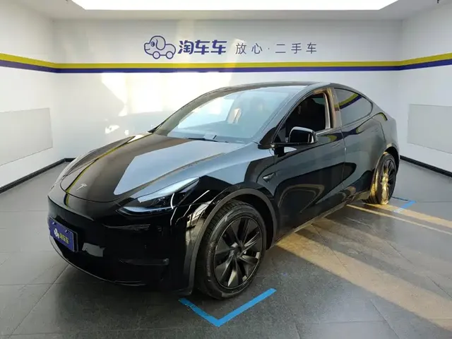 Tesla Model Y 2023 Long Range All-Wheel Drive Edition