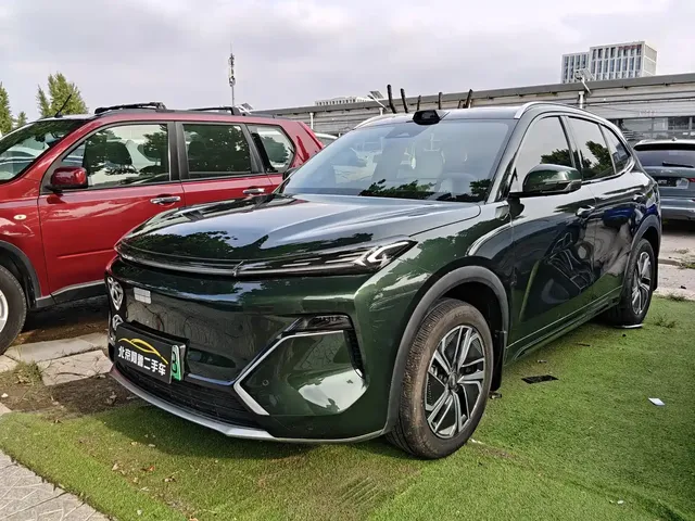Geely Galaxy Starship 7 EM-i 2025 Model 120km Explorer+ Edition