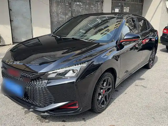 Dongfeng Aeolus Yixuan 2022 230T Auto Light-Chasing Knight Edition
