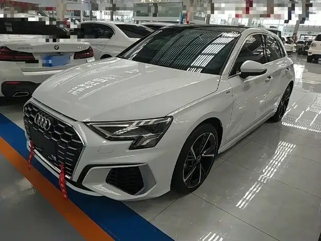 Audi A3 2024 Model Sportback 35 TFSI Fashion Sport