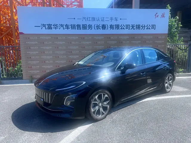Hongqi E-QM5 2023 Facelift Basic Travel Edition