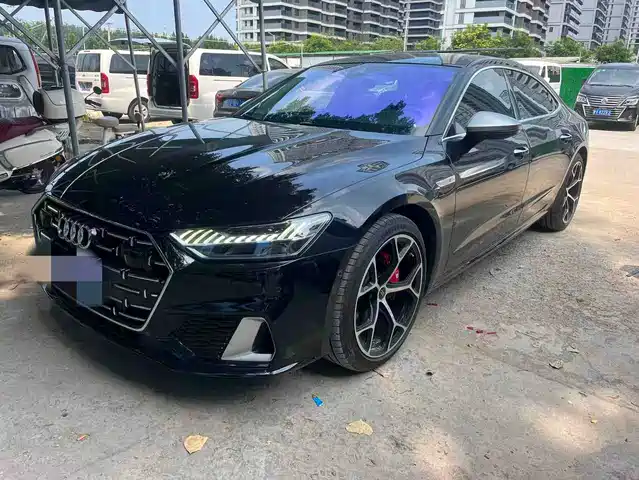 Audi A7L 2025 Model Year 45 TFSI quattro Premium