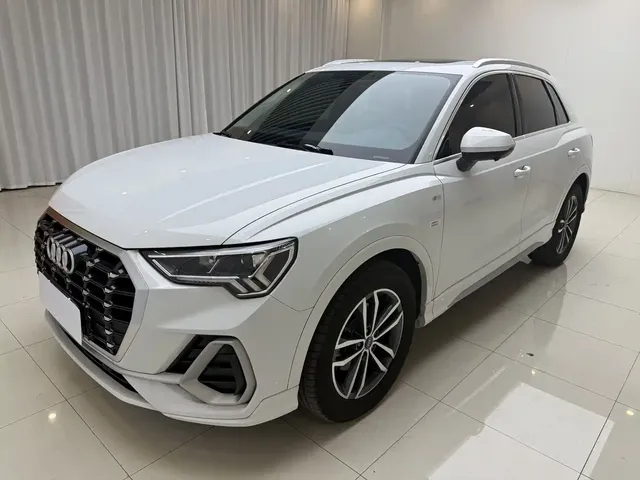 Audi Q3 2023 35 TFSI Fashion Dynamic (1.4T)