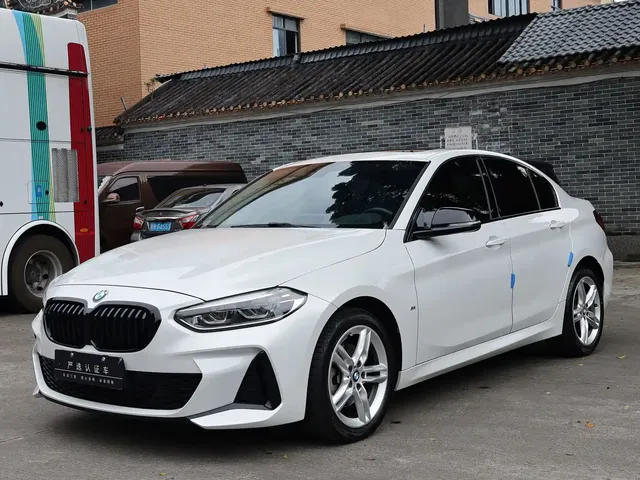 BMW 1 Series 2023 120i M Sport Shadow Edition