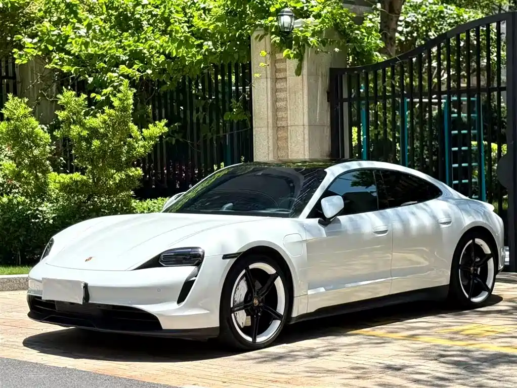 Porsche Taycan 2022 Taycan