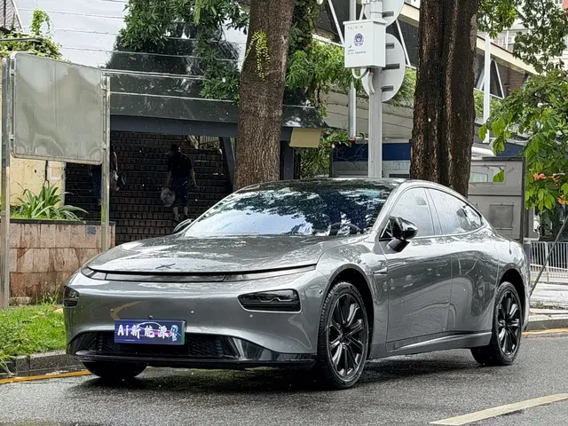 XPeng P7 2020 Model 670N