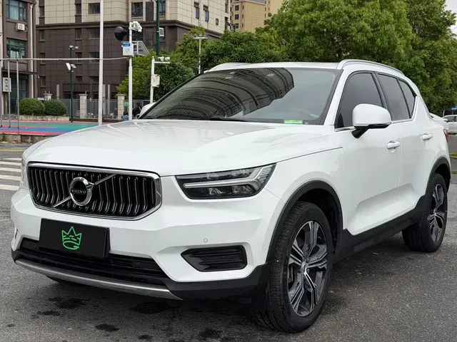 Volvo XC40 2021 T4 AWD Smart Luxury Edition